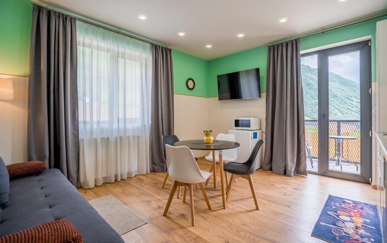Devdaraki Apartments Kazbegi Eksteriør billede