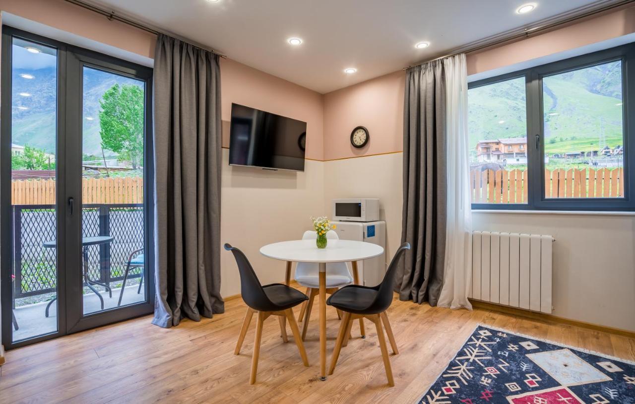 Devdaraki Apartments Kazbegi Eksteriør billede