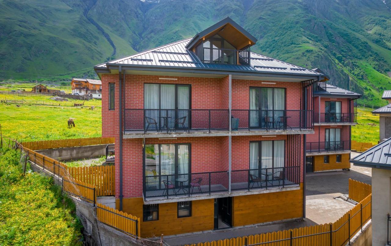 Devdaraki Apartments Kazbegi Eksteriør billede