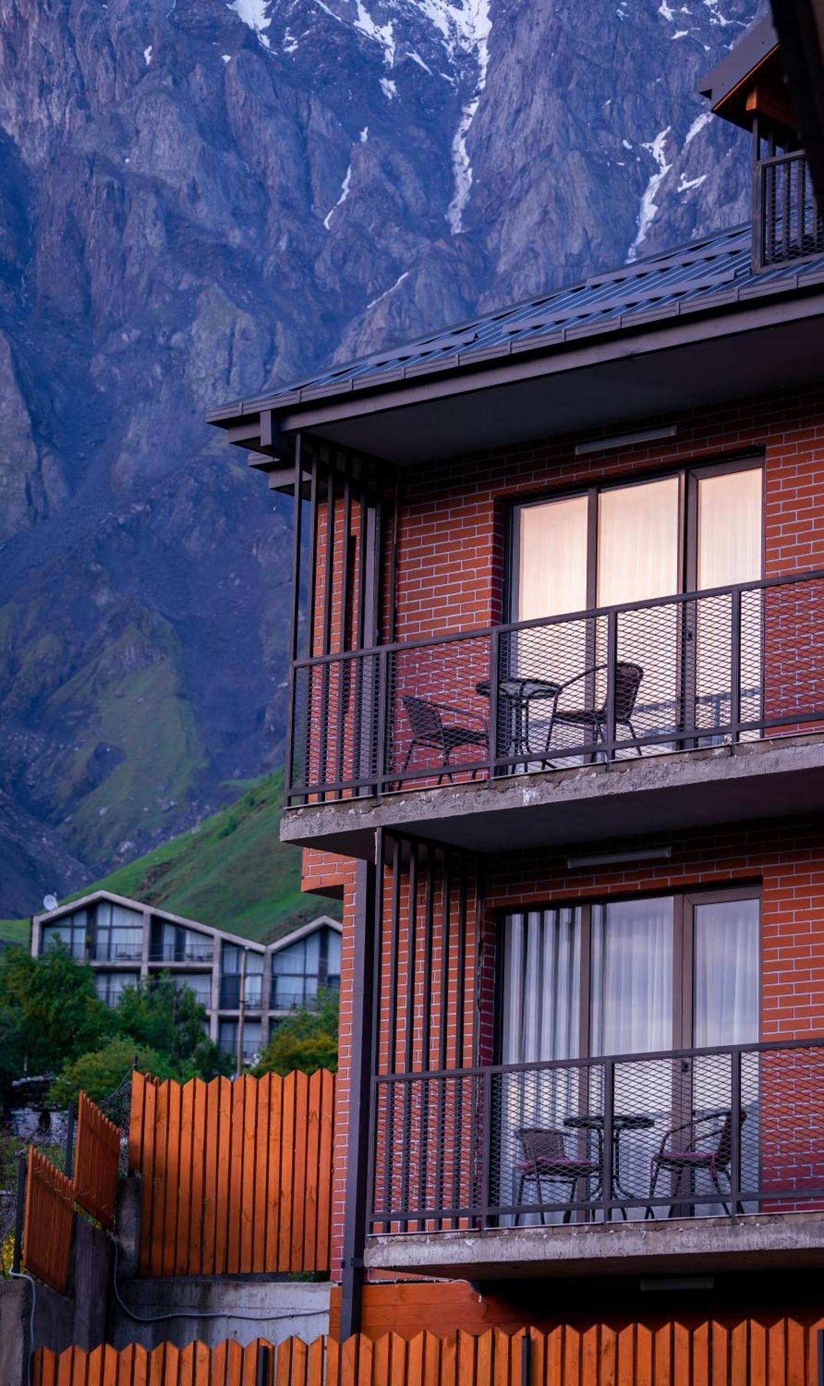 Devdaraki Apartments Kazbegi Eksteriør billede